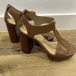 MICHAEL KORS BROWN LEATHER‎  ZIP FRONT PLATFORM SANDALS PUMPS SIZE 7M